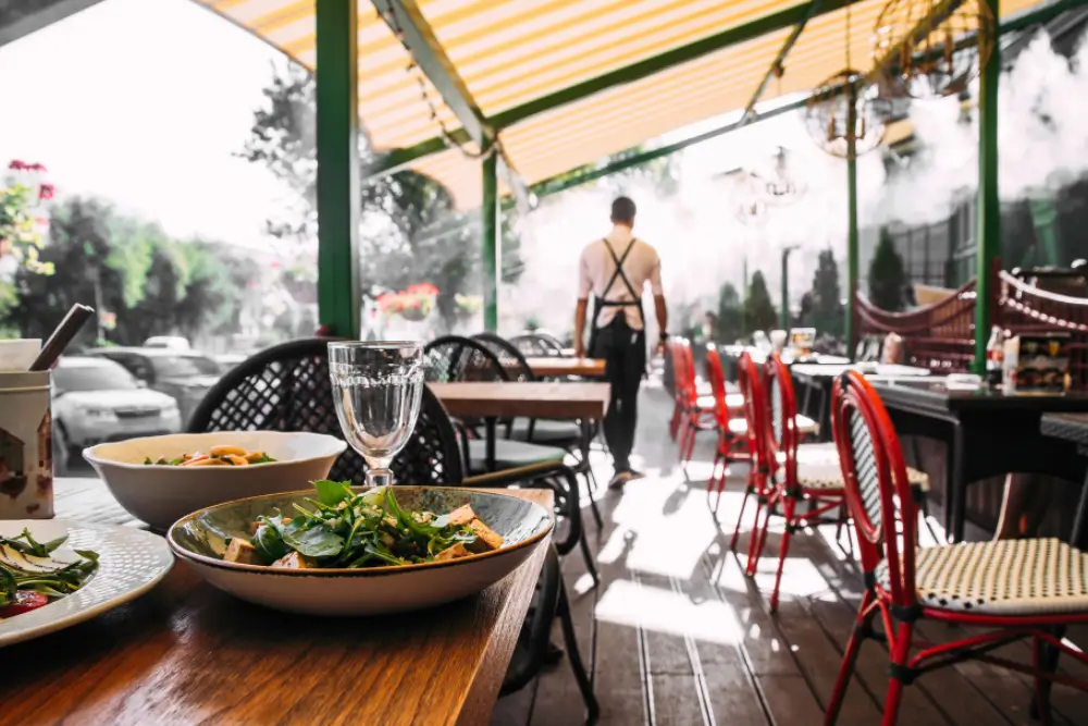Local Eats & Attractions